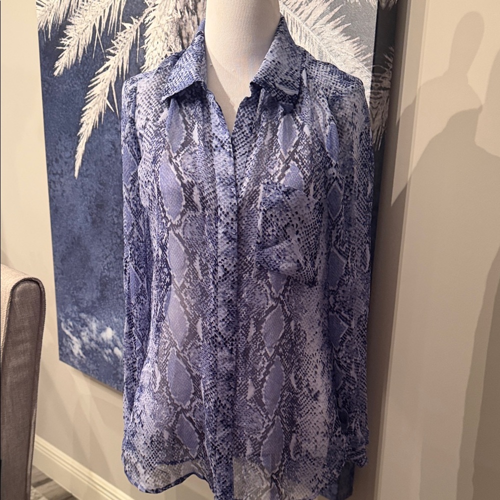 Diane VonFurstenberg Collectio Snake-Print Button-Down Shirt with Classic Collar